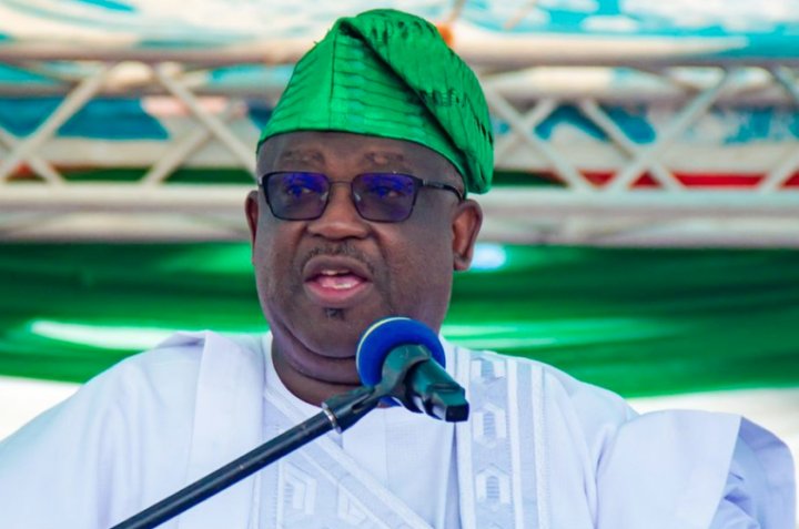 Longs_Man's tweet photo. BREAKING: PDP wins Plateau...
Supreme Court declares Barr. Caleb Mutfwang, the winner of the governorship election on the Plateau.
#SupremeCourtDecides
#SuCoDecides4Plateau https://t.co/XYdCIQD2qN