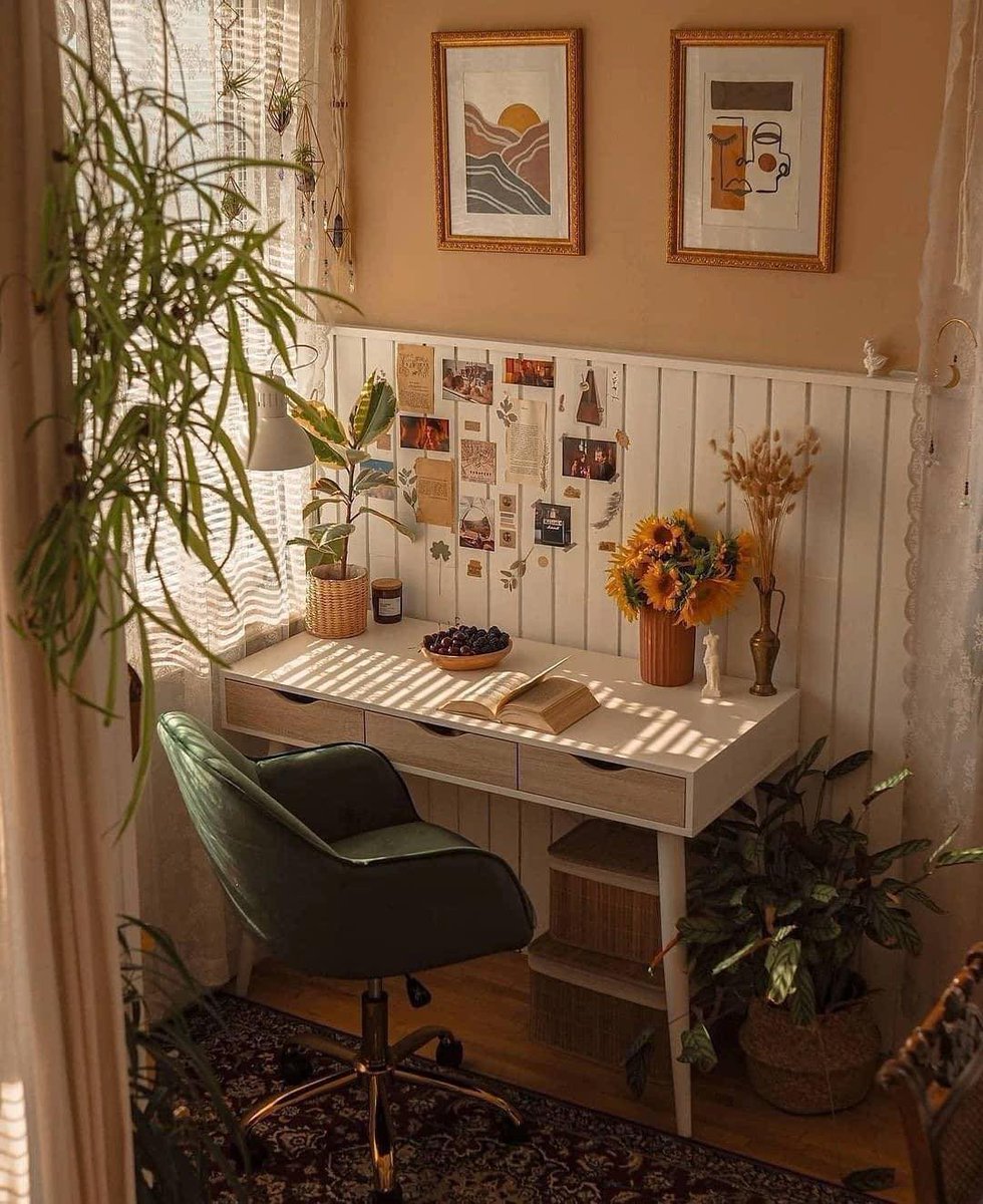 chanelkake's tweet photo. reading corner ♡ https://t.co/9pdHEC1qb4