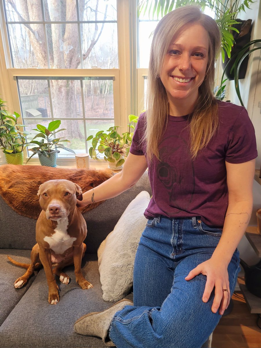 According to @LeaGrie, photographic proof was required that we're @SCO_SOC twinsies! Get your cute #bird merch today at the links in her post ❤️🐦