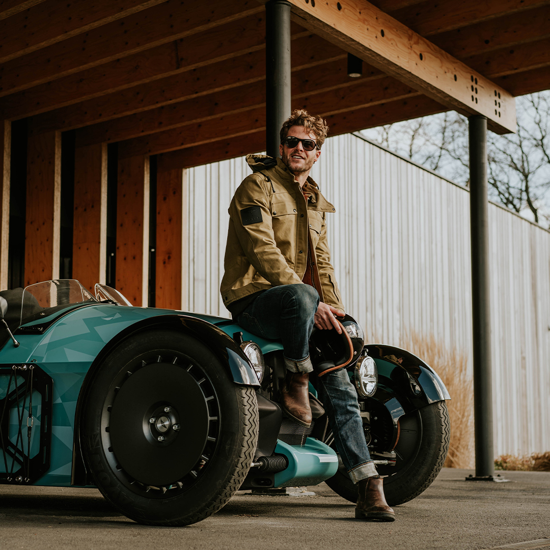 morganmotor's tweet photo. 🚨SHOP SALE ENDS TODAY🚨

Use code MORGAN10 to save 10% on official Morgan merchandise and accessories 

Sale ends at 11.59pm GMT on 12th January!

Head to https://t.co/9ZT85P8cML to treat yourself!

#Morgan #MorganMotorCompany #MorganExperience #MorganShop #MorganClothing https://t.co/9V4b31oEcE