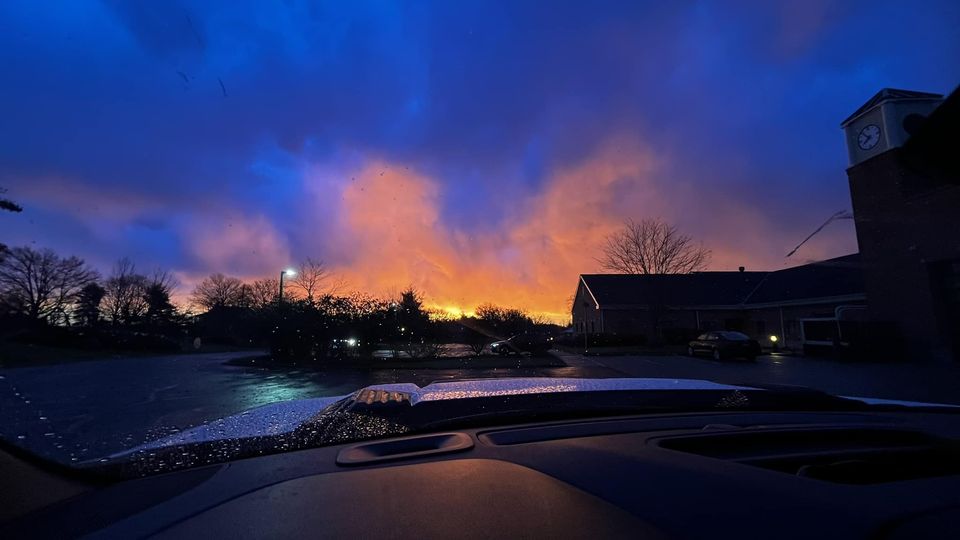 FortWright_KY's tweet photo. The morning sunrise at City Hall today. Happy Friday everyone! Be safe out there driving and buckle up! #seatbeltssavelives #Fortwright #kentucky https://t.co/5F6bXYHLru