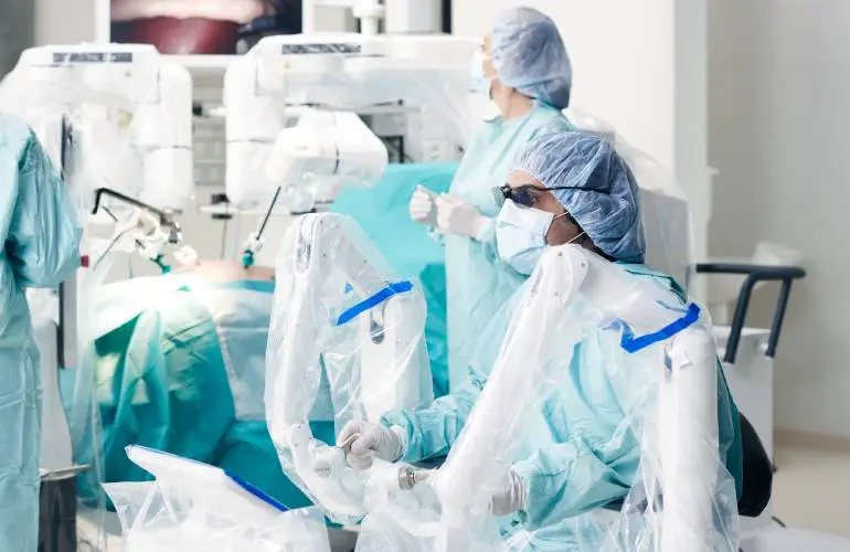 MedTechNow_'s tweet photo. new collabs
~@TELUSHealth, #Clinia join forces to transform #HealthNavigation
~@DanaherCorp partners with @igisci & #scientists on #CRISPR cures
~@Distalmotion, @Proximie partner to bring #telepresence to #SurgicalRobotics https://t.co/6paCfYZeUv
