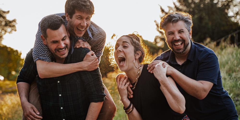L’Accordeur de Saint-Denis-de-Pile accueille cette semaine le groupe Roms of Kabylie (ROK), quatuor qui va chercher dans les sonorités orientales et de l’Europe de l’Est. Concert de sortie de résidence ce soir sudouest.fr/gironde/saint-…
