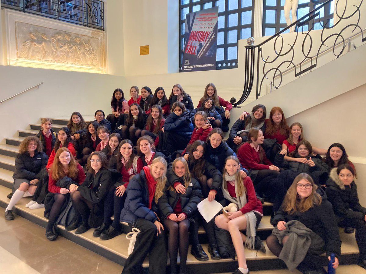 FHSRegentsPark's tweet photo. The UIV are enjoying a fantastic trip today to the French Institute to explore the language and culture in more detail! #MFL #FHSTrips https://t.co/yai2bZXFax