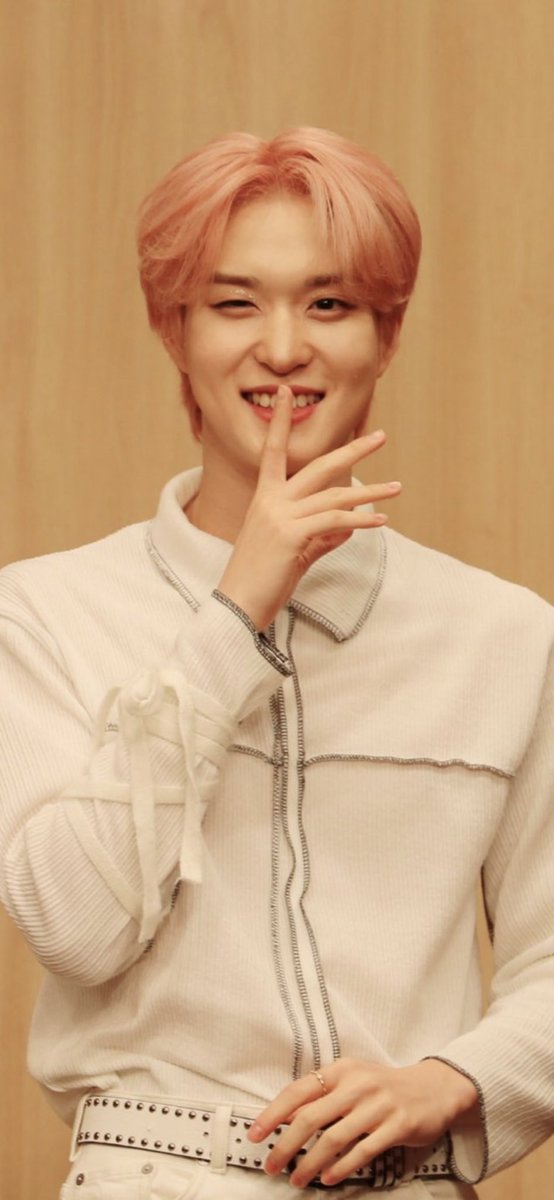 wooseok_mk's tweet photo. ソパンで当時の推しの衣装でウソクが登場したのを見てからどんどん好きになって遠目で見てましたがリリイベで生マスターキーしてもらえたのが忘れられずやっと垢作りました✨とっても大人なオンマlineですが仲よくしていただけたら嬉しいです🥰
#FANTASYBOYS
#FANTASYBOYS好きな人と繋がりたい https://t.co/ZQfE5em0xw