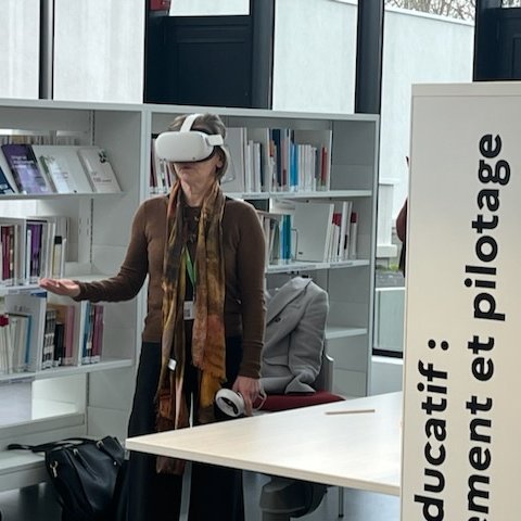 Ih2ef's tweet photo. 🔎La #VR au service du développement pro des cadres de @education_gouv : entrainement à la prise de parole en public dans un environnement immersif avec analyse des postures, de la voix, du regard
➡️Démarche innovante pour ce parcours intégré à l'offre de formation en #management de l'@Ih2ef