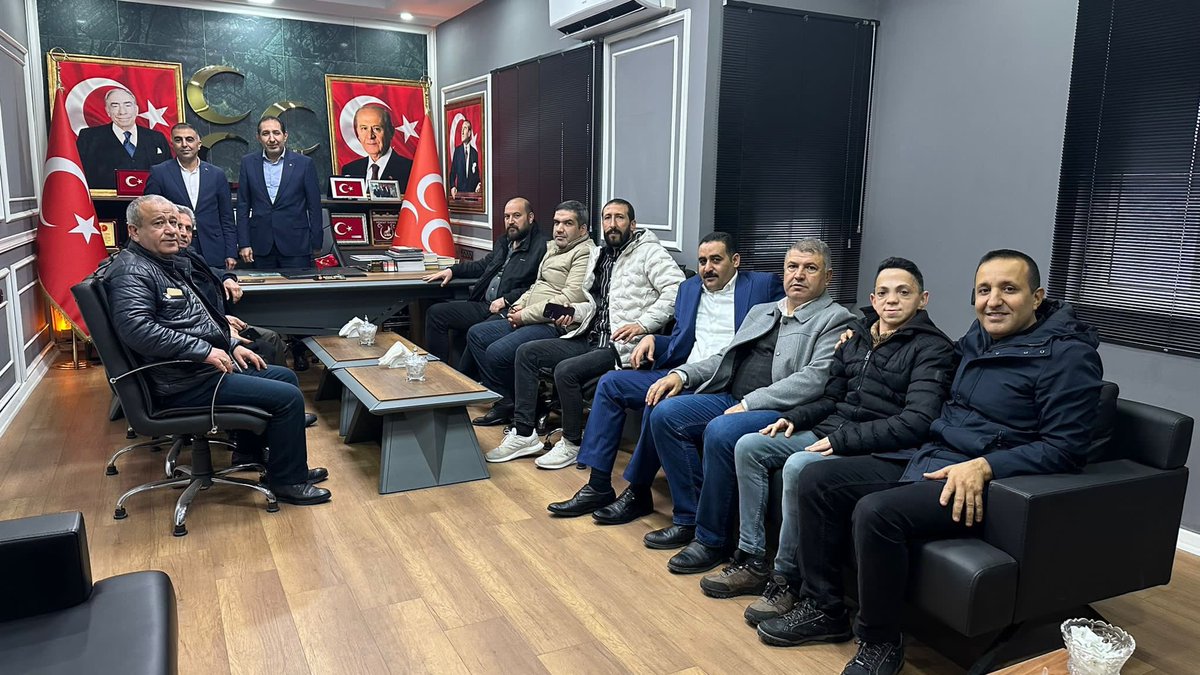 MHP ŞANLIURFA İL BAŞKANLIĞI (@sanliurfa_mhp) on Twitter photo İl Başkanımız Sn. <a href="/mgmahmutgunes/">Mahmut Güneş</a>, İl Başkanlığımızda vatandaşlarımızı ağırlayarak, sorun ve taleplerini dinledi.
Ziyaretleri için vatandaşlarımıza teşekkür ediyoruz.
<a href="/MHP_Bilgi/">MHP</a> <a href="/E_SemihYalcin/">E. Semih Yalçın</a> İl Başkanımız Sn. <a href="/mgmahmutgunes/">Mahmut Güneş</a>, İl Başkanlığımızda vatandaşlarımızı ağırlayarak, sorun ve taleplerini dinledi.
Ziyaretleri için vatandaşlarımıza teşekkür ediyoruz.
<a href="/MHP_Bilgi/">MHP</a> <a href="/E_SemihYalcin/">E. Semih Yalçın</a>