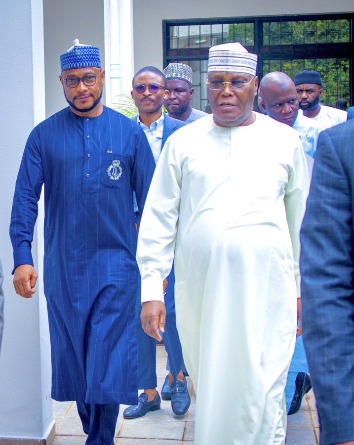 Tony_Ogbuagu's tweet photo. No upsets at the Supreme Court , all Governors retained their seats 💺, only Zamfara Governor Dauda Lawal earned my respect, he did not pay a visit to Tinubu to lick his Ass. https://t.co/ZcE6wdiFNY