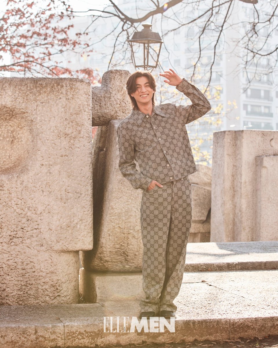 น้องกลัฟมาเล่นกับใจเราเกินไปรึเปล่า น่ารักกกกก☺️

GULF​ X GUCCI MFW
#GucciFW24xGULF