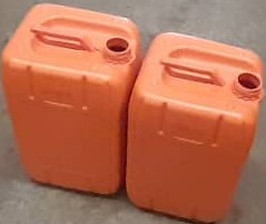 #PlasticRwanda we make these products as square jerry cans 20L,maycontain oil, fuel, water etc. @ONGC_ @PlayStation @GFuelEnergy @USAIDHingaWeze .are durable and strong .Please call on  0788576900