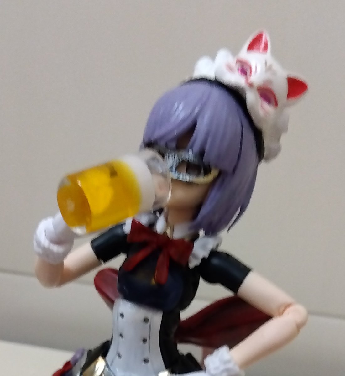 8lQJZVXuZbt3OLa's tweet photo. #kitayamART
バンダイの30msを改造して北山ゆいさんを作りました!
左からビールを満面の笑みで掲げる北山!
北山と言えばビール🍻
狐面をブリムに付けたのはいいアイデアだなと思う。
そしてプク顔!
かわいいキャラにはプク顔がよく似合う…
後ろ姿
デカいリボンいい!
かわいいはジャスティス! https://t.co/v2bD8pXeUg