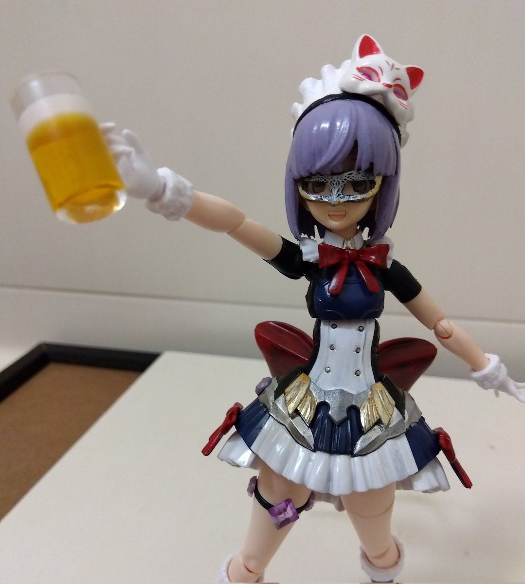 8lQJZVXuZbt3OLa's tweet photo. #kitayamART
バンダイの30msを改造して北山ゆいさんを作りました!
左からビールを満面の笑みで掲げる北山!
北山と言えばビール🍻
狐面をブリムに付けたのはいいアイデアだなと思う。
そしてプク顔!
かわいいキャラにはプク顔がよく似合う…
後ろ姿
デカいリボンいい!
かわいいはジャスティス! https://t.co/v2bD8pXeUg