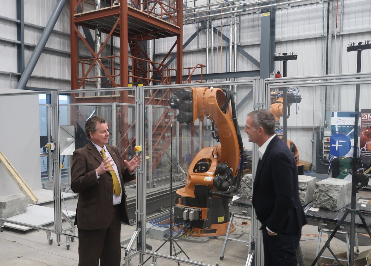 We were delighted to host <a href="/peterkyle/">Peter Kyle</a> MP, Shadow Secretary of State for Science, Innovation, &amp; Technology, at Tyseley Energy Park! His genuine interest in our innovative projects &amp; appreciation for the historical legacy of Webster &amp; Horsfall made his visit exceptional. <a href="/BhamPolicy/">Policy Birmingham</a>