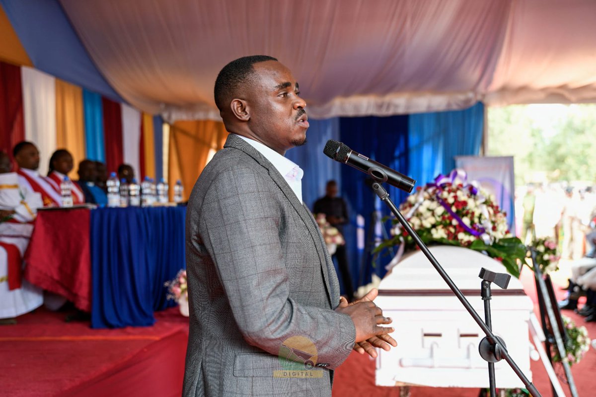 Cleo Malalah tweet media