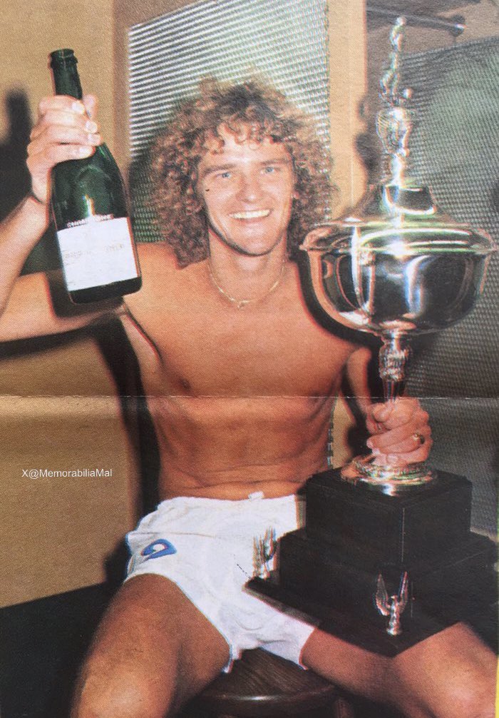 Football Nostalgia tweet media