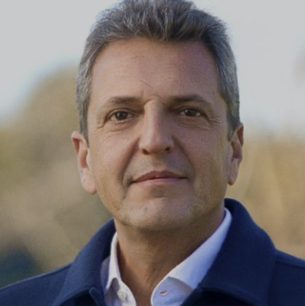 Memoria. Verdad y Justicia. 

Esta catástrofe tiene 1 responsable. 

15 meses de Ministro y 1 Campaña a Presidente usando ese rol para ganar. 

Un actuar temerario, abusivo y defraudatorio. No fueron “decisiones políticas no justiciables”. 

La instrucción del caso debe ser seria