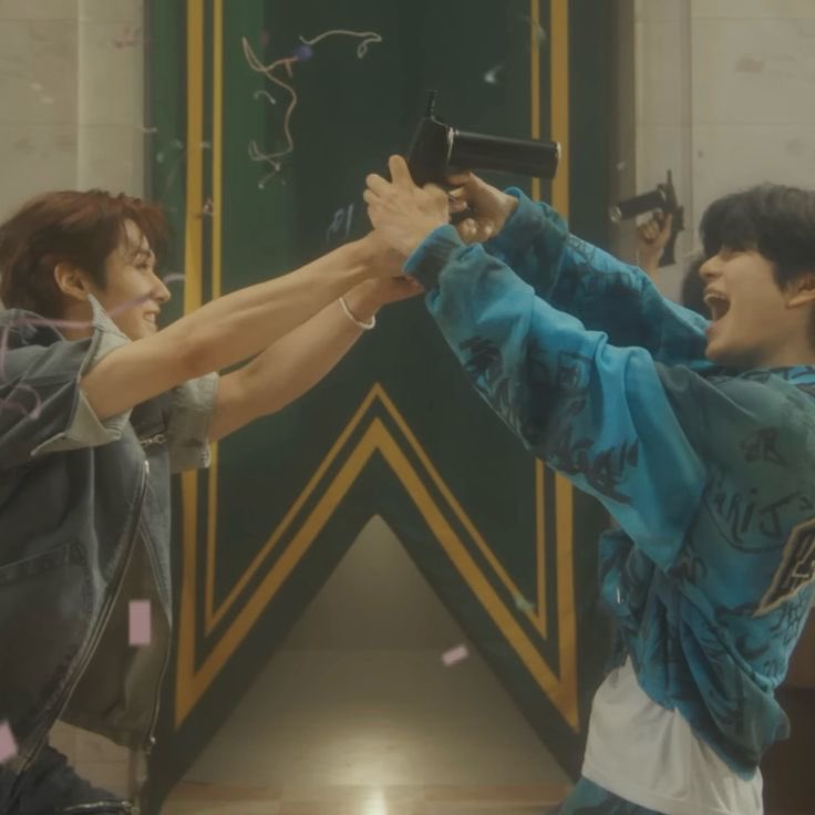 minovxrse's tweet photo. blood and love

💙🐰🐶 2meen
💙 fluff, hurt/comfort
💙 5.3k

link below 🔗 https://t.co/OBv7qxWKKI
