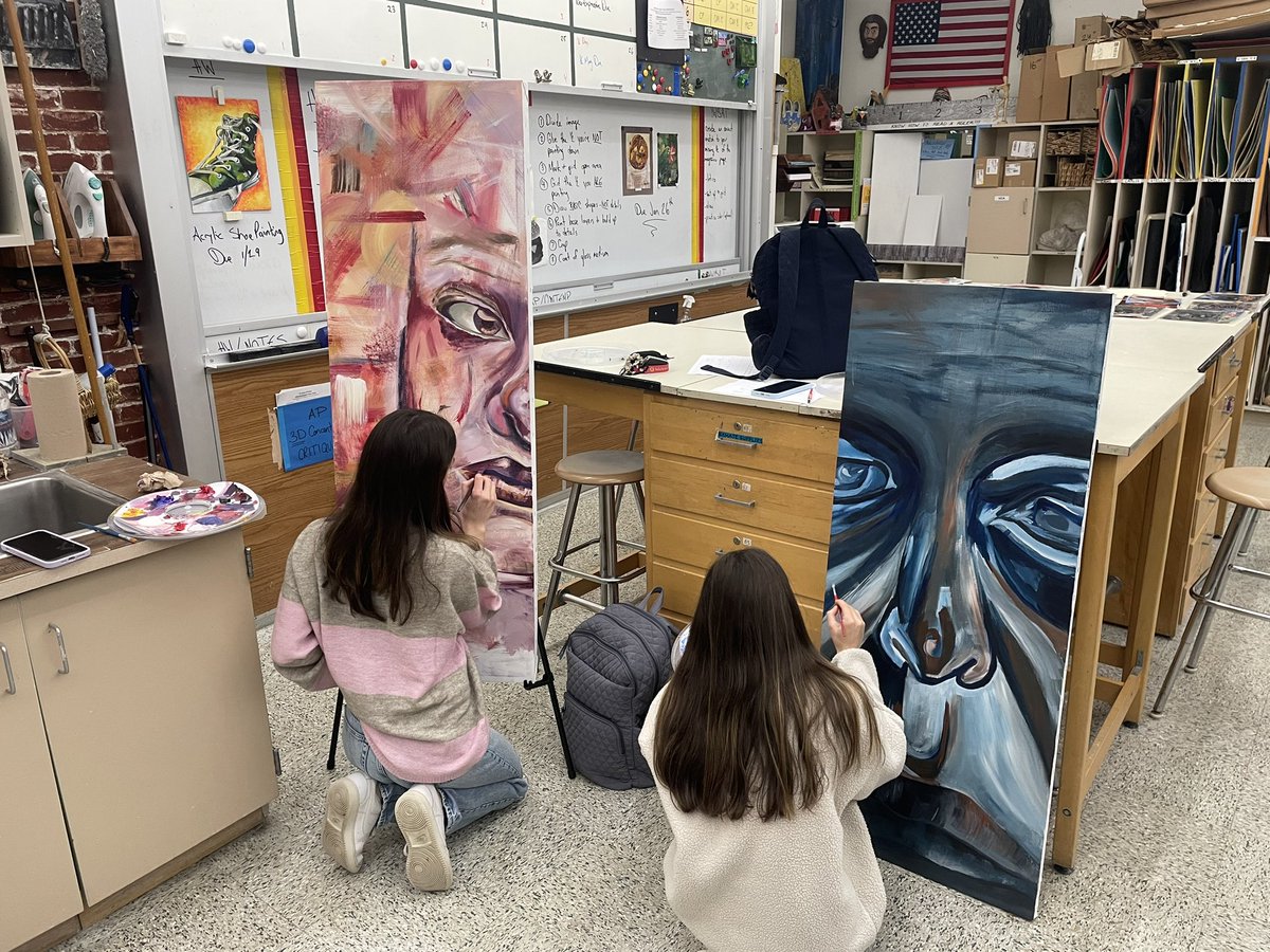 SenecaArt's tweet photo. AP kids making solid progress on their LARGE expressive portraits. Love this project. https://t.co/Zt6m1qjsqd