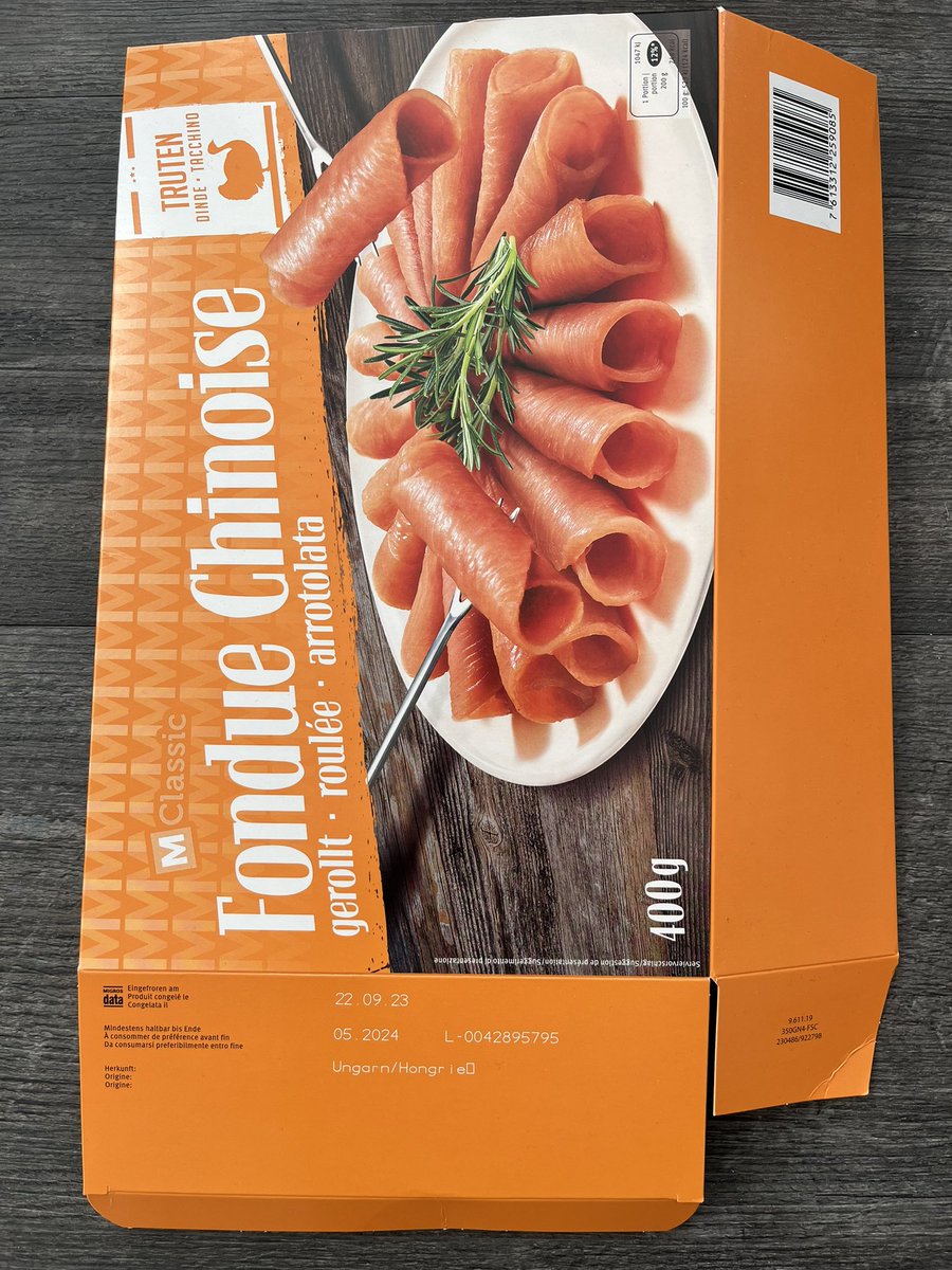 mad_cassis's tweet photo. @migros Bonjour, oui voici les informations demandées : pour la fondue chinoise au poulet, la date est 03.2024 et le lot est L-0042433293 et pour la fondue à la dinde, la date est 05.2024 et le lot L-0042895795 (cf. photos) https://t.co/DQmDhcuEOA