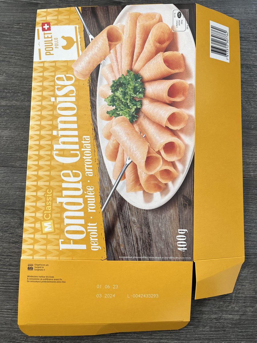 mad_cassis's tweet photo. @migros Bonjour, oui voici les informations demandées : pour la fondue chinoise au poulet, la date est 03.2024 et le lot est L-0042433293 et pour la fondue à la dinde, la date est 05.2024 et le lot L-0042895795 (cf. photos) https://t.co/DQmDhcuEOA