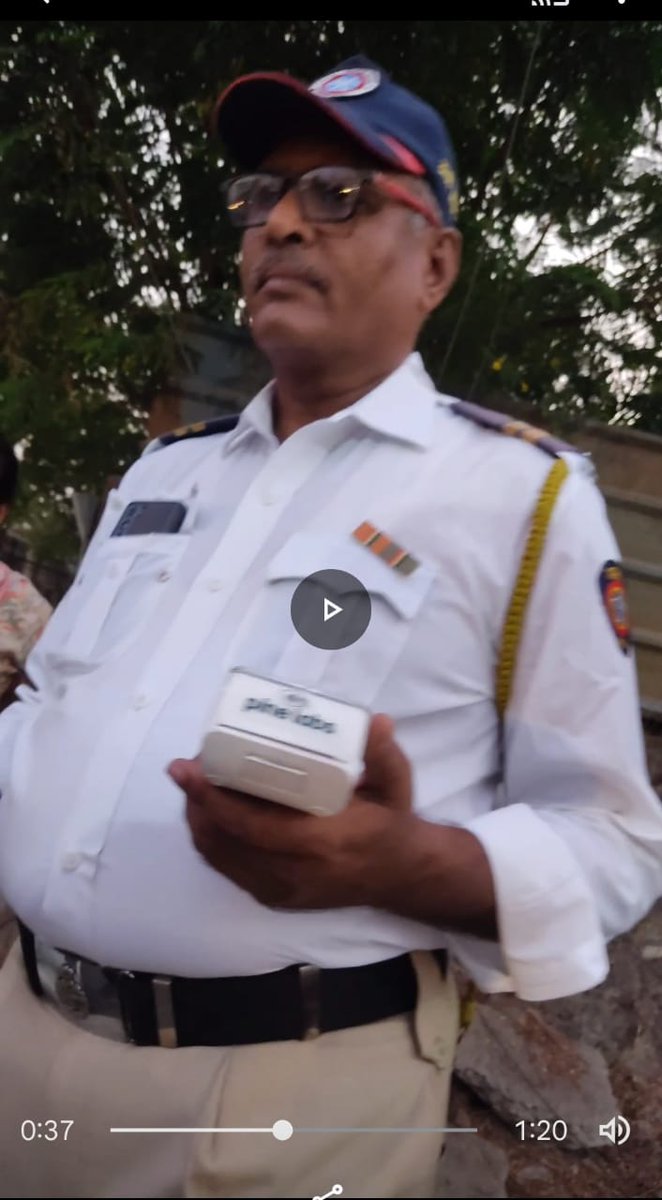 Ambernath_ACF's tweet photo. Below both the #AmbernathTraffic officer name plate hidden started heat argument protecting warden and threatened us for imposing false cases. We request #CPThane to order departmental action. https://t.co/KxuYEJA4Vb