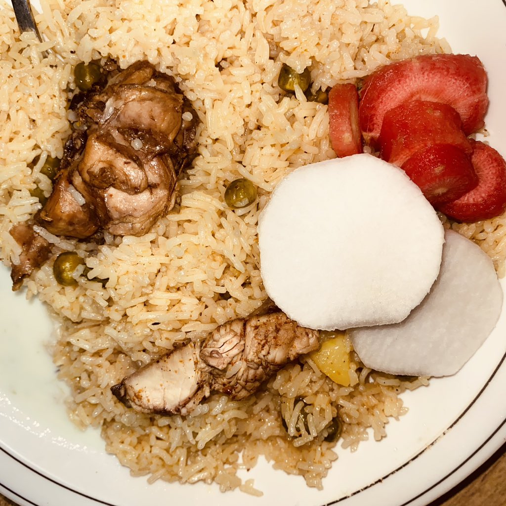 553Aniya's tweet photo. Desi Polao with dahi and salat https://t.co/KZWD9hJgB3
