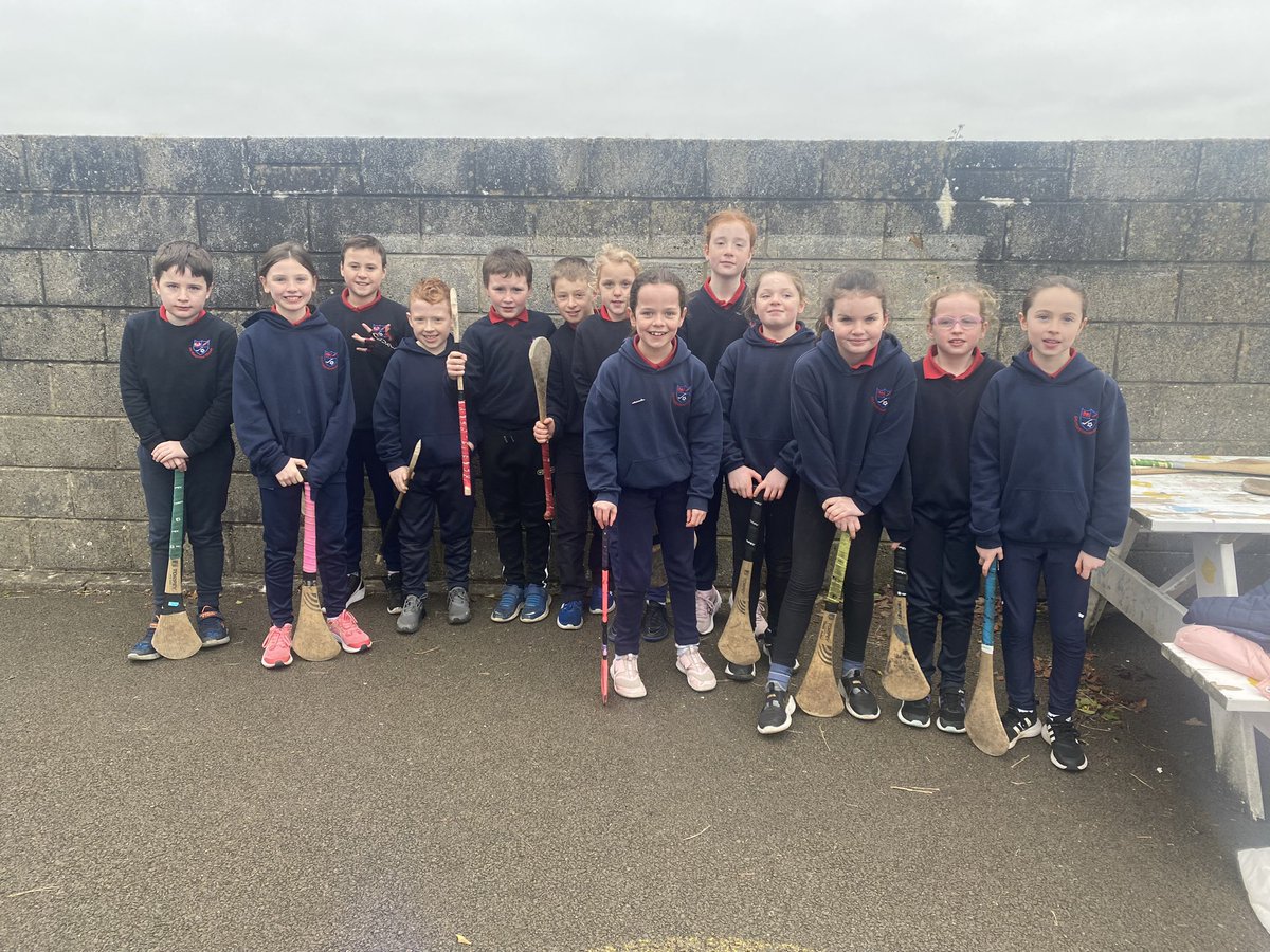 NewmarketNS's tweet photo. Our 3rd class have their Eliminator hurling skills final today.. things are tense here.. it’s impossible to call it.. best of luck to the finalists.. #rolllift #jablift #handpass #overheadcatch @nofgaa @nofcamogie @cnambanchlair https://t.co/V1jjO1r0F8