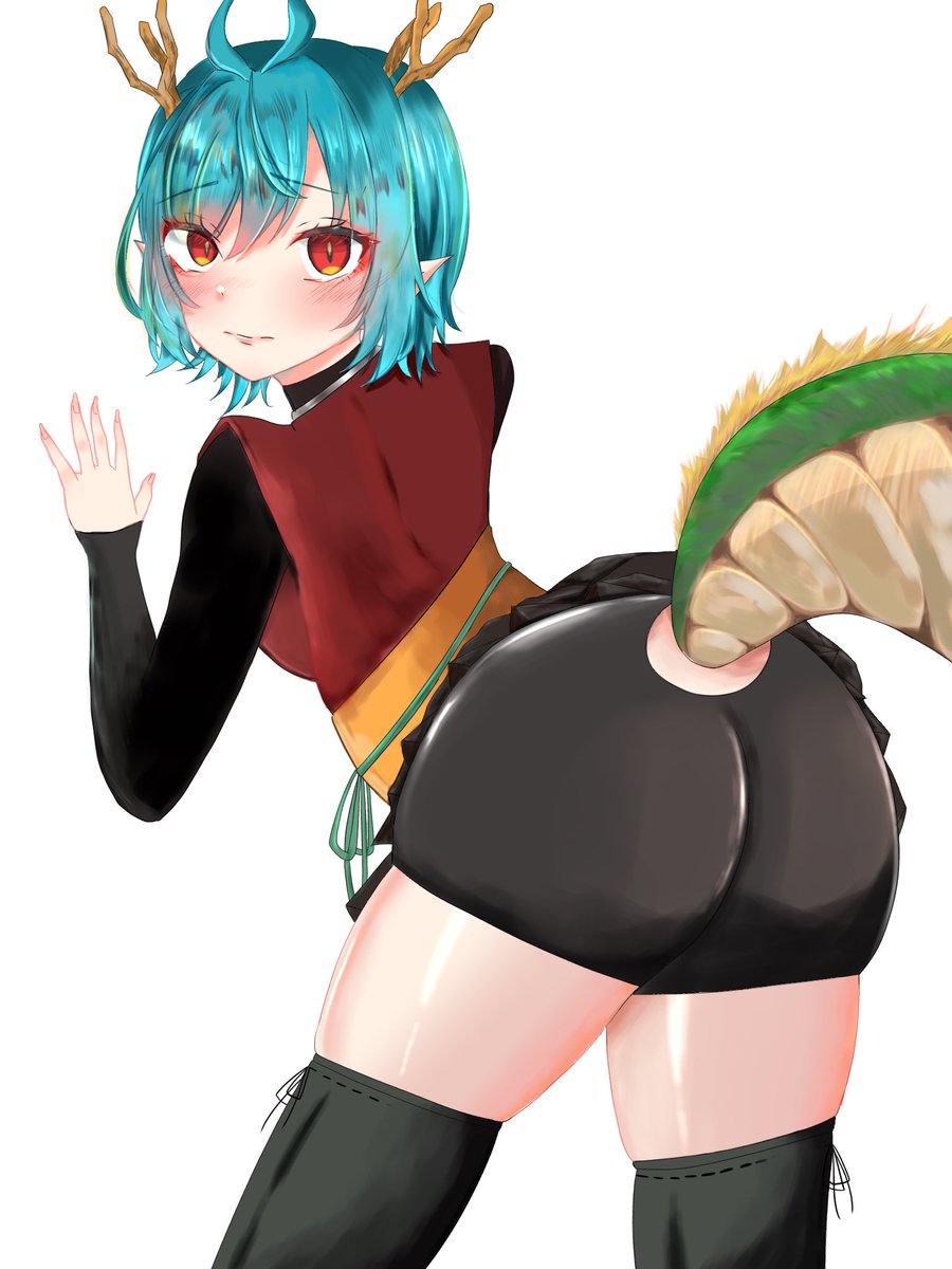 ukiuki3030's tweet photo. お友達のオリキャラちゃんを描かせていただいた！2024年辰年の、龍神ちゃん！

太もものむちむち感がたまらん…🤤 https://t.co/PoDOrQJtd2