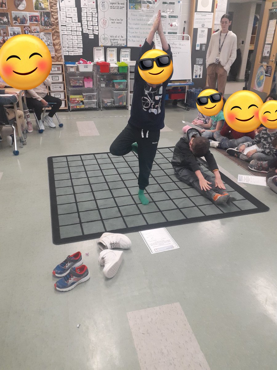 MrsRyanLambeth's tweet photo. Unplugged yoga coding today. Exploring concurrent events with yoga. Engagement was very high. @LambethPS1 https://t.co/vmxookr16f