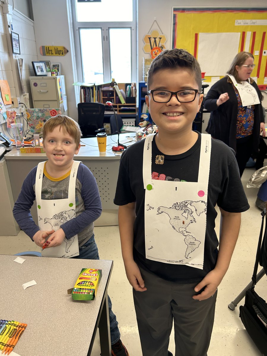 chamersly2's tweet photo. Earth's rotation simulation with Mystery Science! #weare126 #lane126 @mrs_wiora https://t.co/LL0HnlM7YC