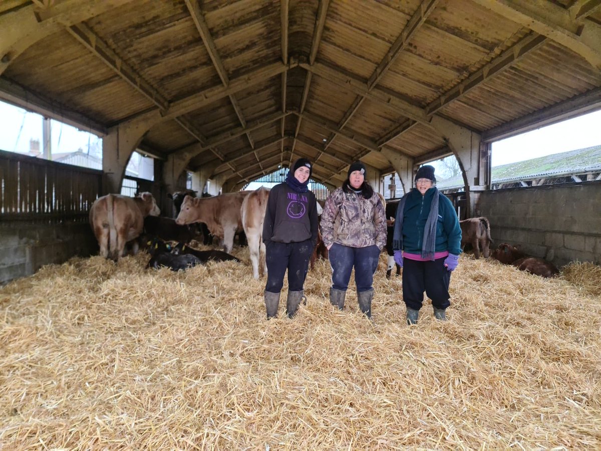 It was a joy meeting these wonderful women running an organic beef herd in Suffolk.. LISTEN ⁦@BBCRadio4⁩ This Sunday 0635… #OnYourFarm and ⁦@BBCSounds⁩