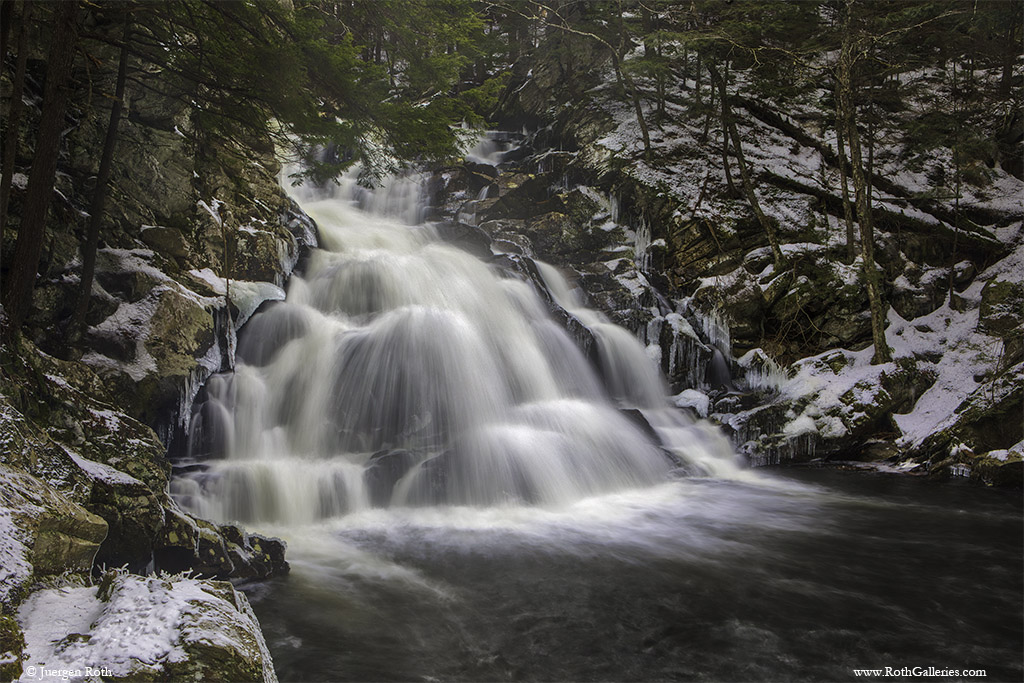RothGalleries's tweet image. Love photographing waterfalls, watch my feature on the iconic @Chronicle5 Massachusetts Waterfalls Road Trip TV show where we talked muse &amp;amp; photo tips at wcvb.com/article/taking… #waterfall #newengland #nature #photography #NaturePhotography #artwork #fineartphotography