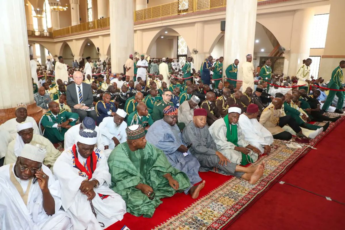 NigAirForce's tweet photo. President Bola Ahmed Tinubu GCFR, Hon Minister of Defence, Dr Abubakar Badaru, @CAS_HBAbubakar and other top government functionaries at the Jumaat prayer held earlier today, 12 Jan 24, at the National Mosque, Abuja in commemoration of the 2024 Armed Forces Remembrance Day. https://t.co/SgP8sbO7xB