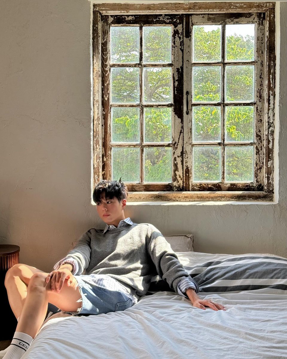 BBOGUM_'s tweet photo. 친구들아 진짜 실망이다 나 왜 안불러줬냐 https://t.co/TVhzD6nWTE