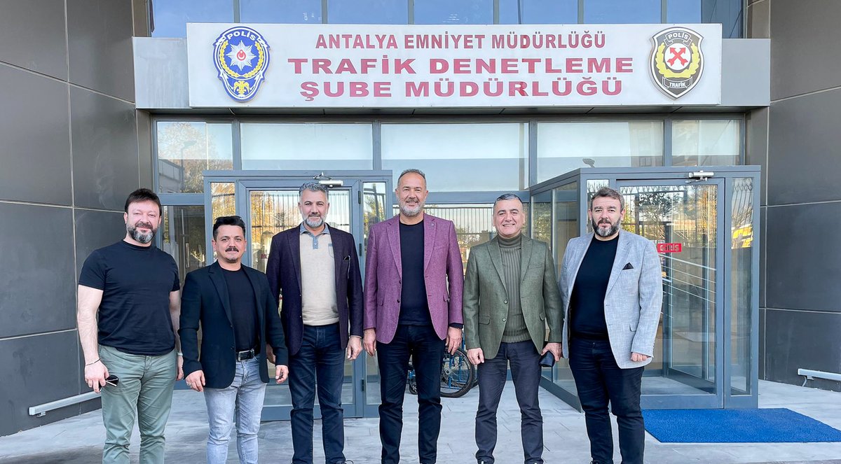 AntalyaTSO's tweet photo. Yönetim Kurulu Sayman Üyemiz Murat Totoş, Yönetim Kurulu Üyemiz Hakan Pakalın, 35. Grup (Taşımacılık) Meslek Komitesi Meclis Üyelerimiz Ayhan Yıldırım, Mustafa Oğuz, Bayram Erkan ve Komite Başkanımız Soner İnal, Antalya’da yaşanan trafik sorununu görüşmek ve çözüm önerileri hakkında görüş alışverişinde bulunmak üzere, Antalya Trafik Denetleme Şube Müdürü Mustafa Dikici’yi ziyaret etti.

@aalibaharr @bogachangoksu @eczhaticeoz @MuratTOTOS @aslisahintekin @aozgurkaragoz @huseyinsari_sar @KAPALIYOL @HakanPakal @YHacisuleyman @TOBBiletisim @RHisarciklioglu @FKabaday07
