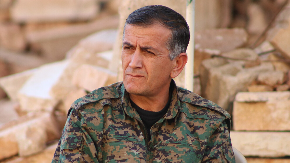 Terör örgütü YPG'e ölümünü 'kalp krizi' şeklinde duyurmuş İspatlayın ulan! 😆
31 yıllık terörist 'in kimlik bilgileri.  

'Kod Adı: Şervan Heleb/Diyar Şahoz 
Hasan Bekir.