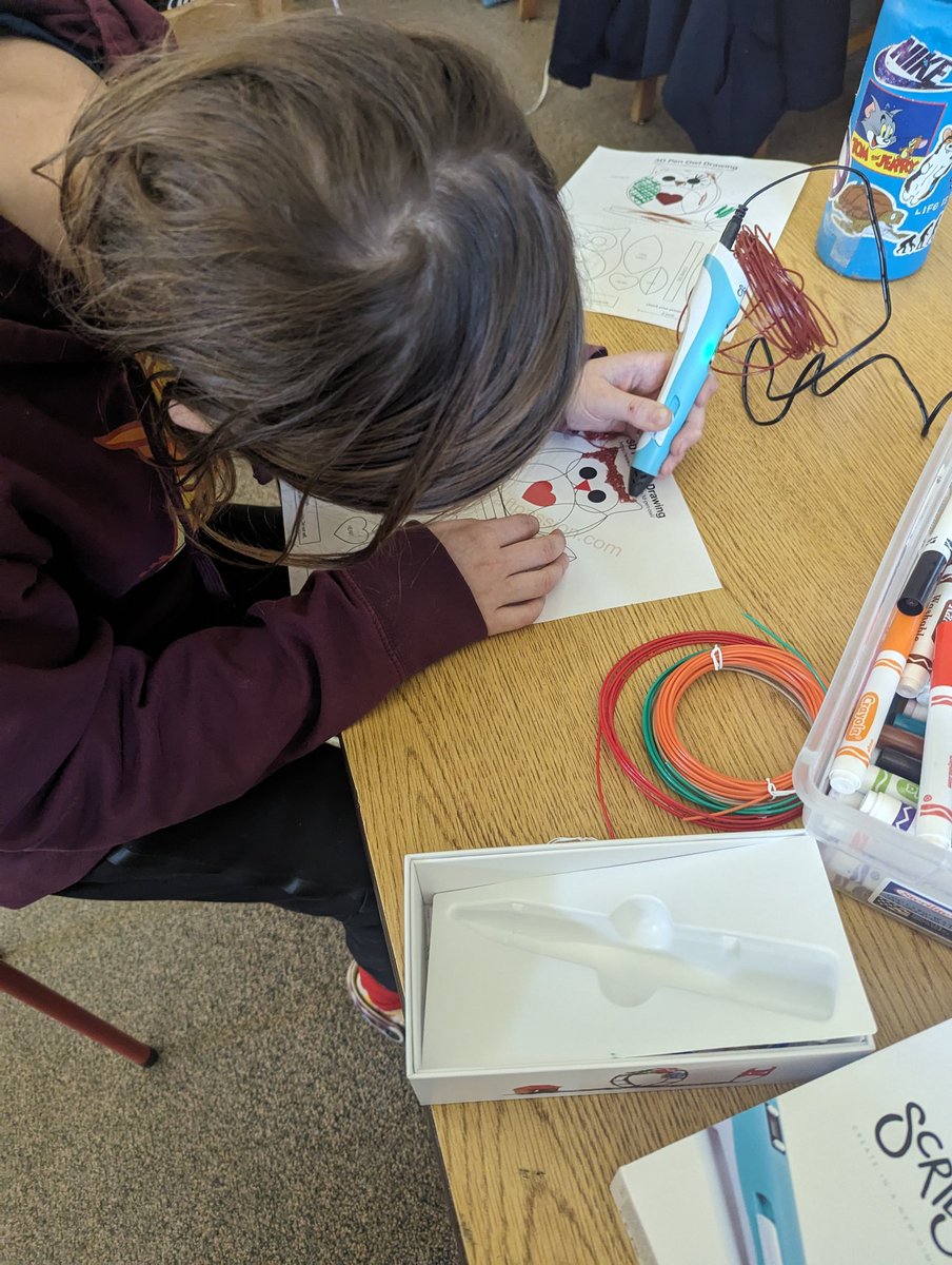 ProctorElmVT's tweet photo. 3D Pen OWLS with Mr. McGee #makerspace @grcsuvt https://t.co/o2ZOawmn64