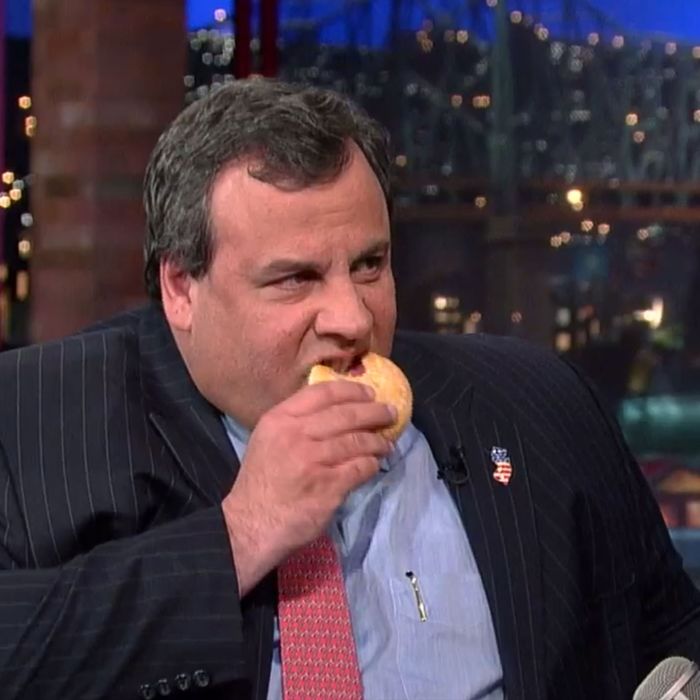 Ben_Son_64's tweet photo. I hear donut futures are up bigly this morning? #byechris #MSM @realDonaldTrump beat you again. @GovChristie https://t.co/bDwxvJUPYP