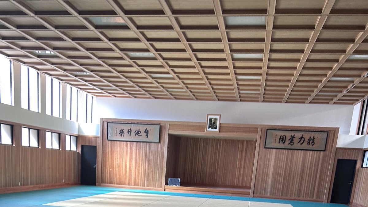 東大寺40点以上差で落ちた僕でも灘は受かったので頑張れば受かります。受かるはず。本来の力を出せばいけるはずなんです。

さてさて、そんなことはどうでもいいんです。
ぜひ灘校へ受かった暁には柔道部へ来てくださいどうかよろしくお願いします本当によろしくお願いします。