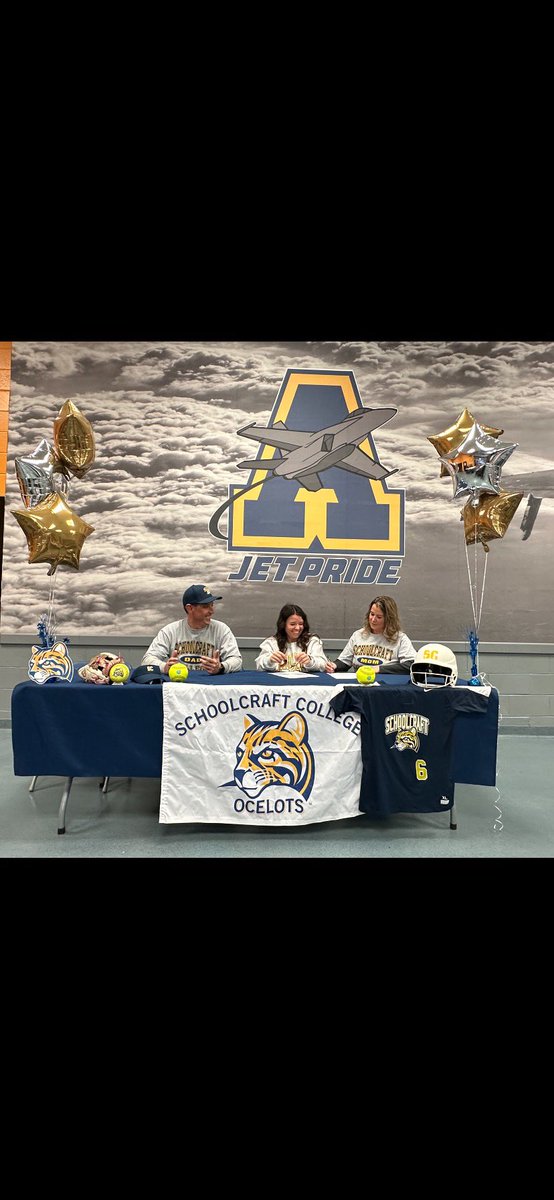 419_Wizards's tweet photo. We are so proud of you Danielle Dalpiaz! Schoolcraft is getting a hard working and dedicated player who is also a great teammate! 🥎🩵 #wizards419 https://t.co/OtpsddPfXD