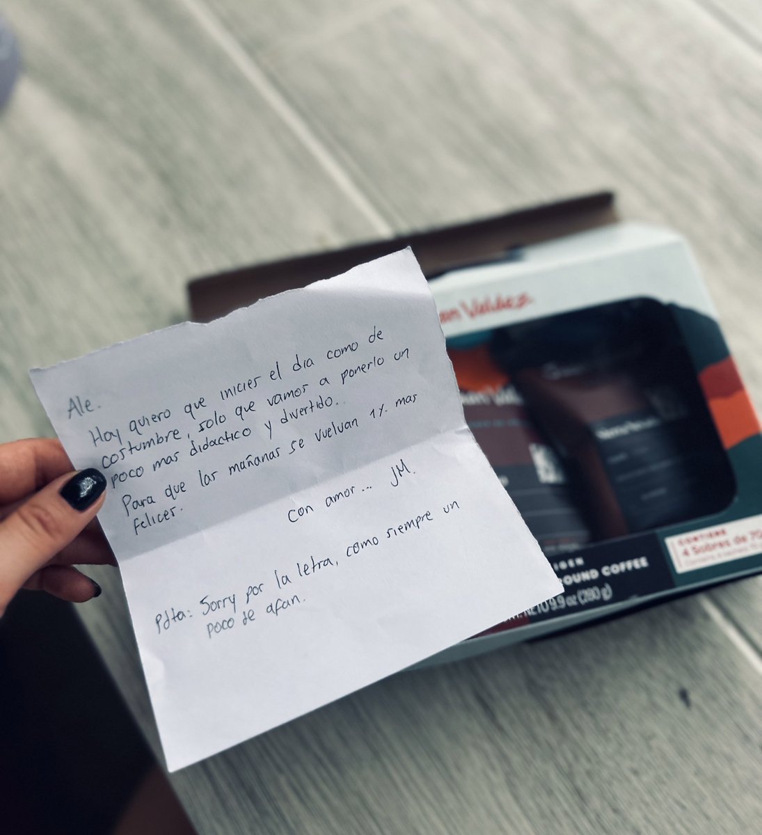 Alealeejandraaa's tweet photo. Alguien se ganó mi corazón 🥺❤️☕️ https://t.co/1HuM2x8oZr