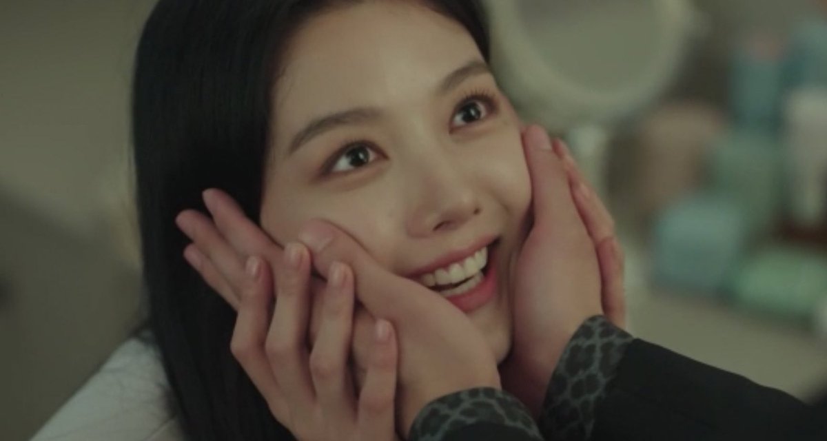 ljscentric's tweet photo. yoojung’s micro expressions in intense scenes and nailing all the other scenes flawlessly as well with balance shes just so excellent… always a treat to watch on screen 

#MyDemon #MyDemonEp13 https://t.co/KJOY1sXQA8