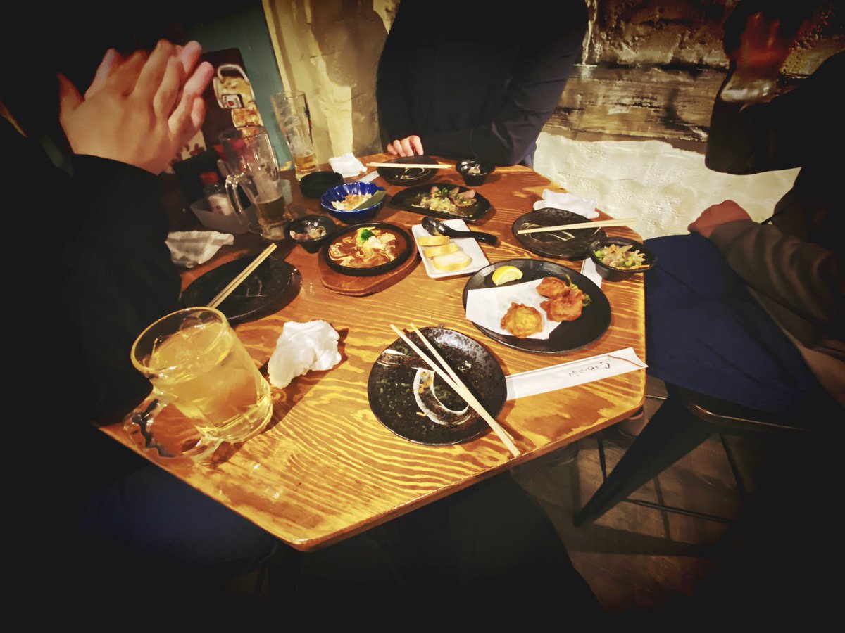 20ttu's tweet photo. 10億年ぶりのオフ会 https://t.co/UytKPXp3Ks