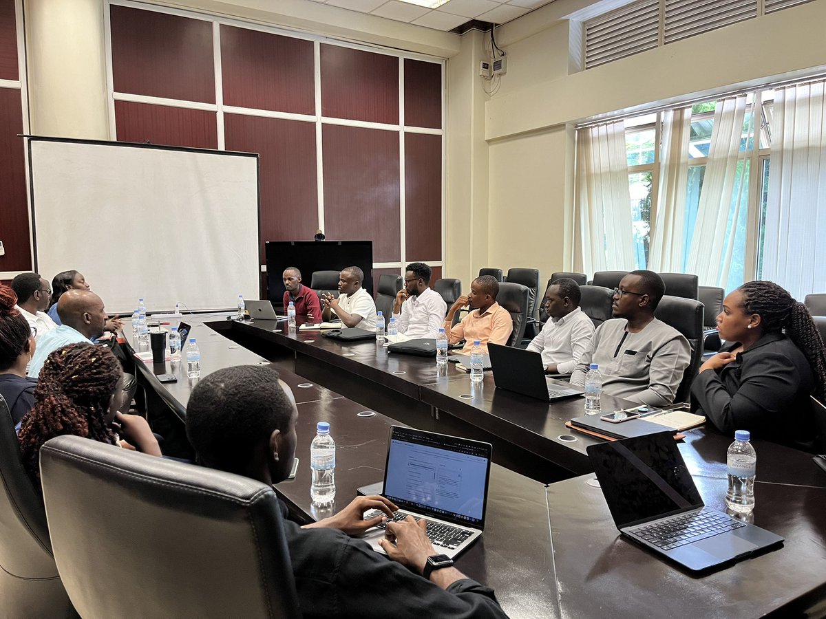 Westerwelle Startup Haus Kigali (@wsh_kigali) on Twitter photo The SCIP Soft Landing 2023 Roundtable Meeting.
This was an opportunity for the <a href="/RwandaICT/">Ministry of ICT and Innovation | Rwanda</a> and project partners to understand the selected startup founders' ambitions for the soft landing/market expansion opportunity in #Kenya.
Discussions included:
🤝🏽 Partnership building The SCIP Soft Landing 2023 Roundtable Meeting.
This was an opportunity for the <a href="/RwandaICT/">Ministry of ICT and Innovation | Rwanda</a> and project partners to understand the selected startup founders' ambitions for the soft landing/market expansion opportunity in #Kenya.
Discussions included:
🤝🏽 Partnership building