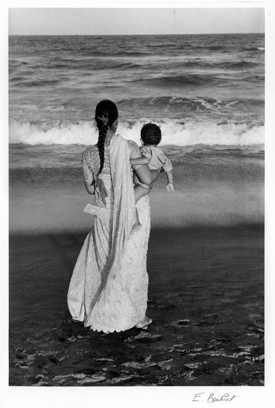 literlandweb1's tweet photo. "No hay mayor agonía que llevar una historia no contada dentro de ti".
Maya Angelou
📷Edouard Boubat https://t.co/Bnc71tyE9d