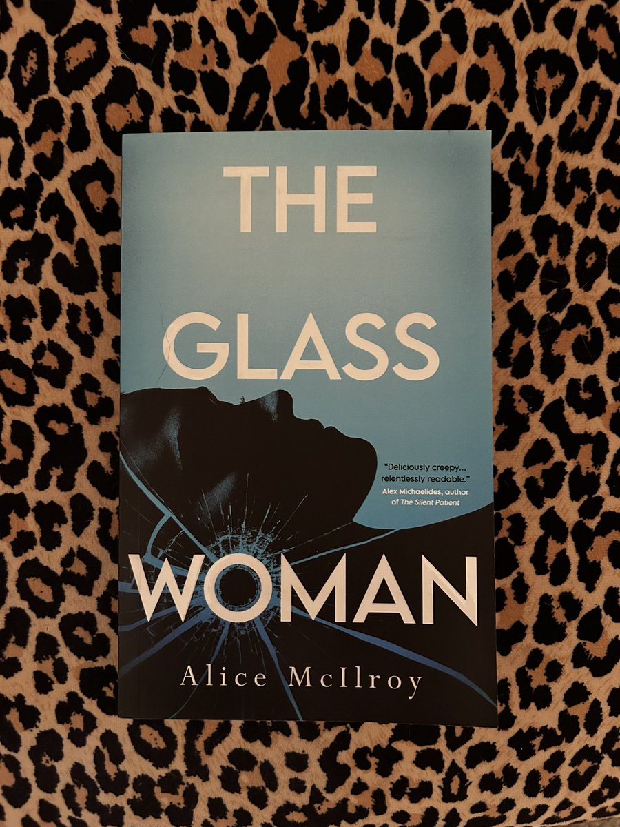 JoanneSchofiel1's tweet photo. Exciting new #bookpost! 

When you wake up without your memories, who can you really trust?

#TheGlassWoman by @alice_mcilroy promises to be both clever and creepy. Count me in! 

Available now. 💙 https://t.co/KKQfywX31R