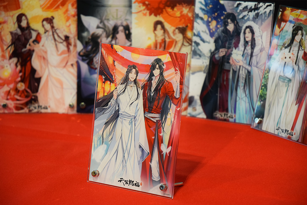 tgcf_anime's tweet photo. 🦋------------
オンラインくじ実施中！
-------------🦋

美麗イラストを使用したグッズの現物写真を公開！
どれが当たっても嬉しくなるような、こだわりを詰め込んだラインナップとなっています✨

▼くじはこちら
https://t.co/6FcdEvfeam
⏰1/21まで

#天官賜福アニメ https://t.co/jkDJ0jbAV4