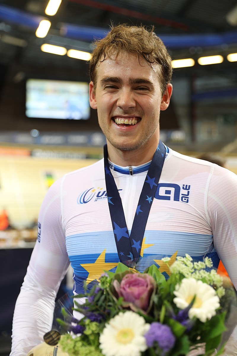 Como dice uno de mis 'mentores', <a href="/JaumeMas/">Jaume Mas</a>, una cuarteta genera buenos persecucionistas individuales y no al revés. Hoy el danés Ramus Lund Pedersen se ha marcado un 4:06.504 en una individual que casi nunca ha corrido.