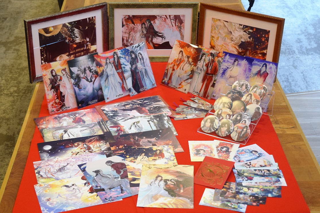 tgcf_anime's tweet photo. 🦋------------
オンラインくじ実施中！
-------------🦋

美麗イラストを使用したグッズの現物写真を公開！
どれが当たっても嬉しくなるような、こだわりを詰め込んだラインナップとなっています✨

▼くじはこちら
https://t.co/6FcdEvfeam
⏰1/21まで

#天官賜福アニメ https://t.co/jkDJ0jbAV4