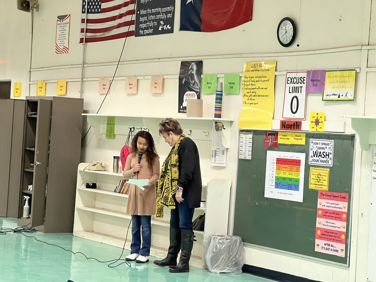 alwilliford342's tweet image. What a great way to start the day!! Mayor Dodgen shared her story with @McQueeneyESISD students as part of their Career Speaker Series. #firstgenerationstudent